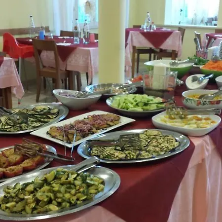 Hotel Tadini